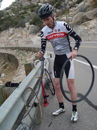 Pro cyclist get back on the road faster without using tools.