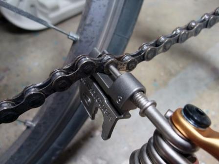 fixing a bike chain