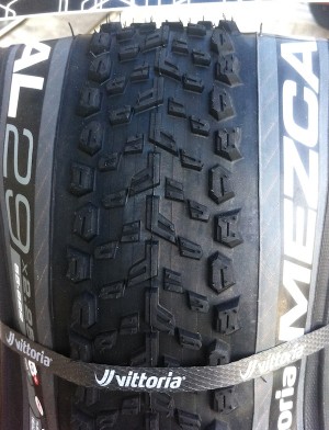 The tread pattern on the Vittoria Mezcal Graphene+ Tire.